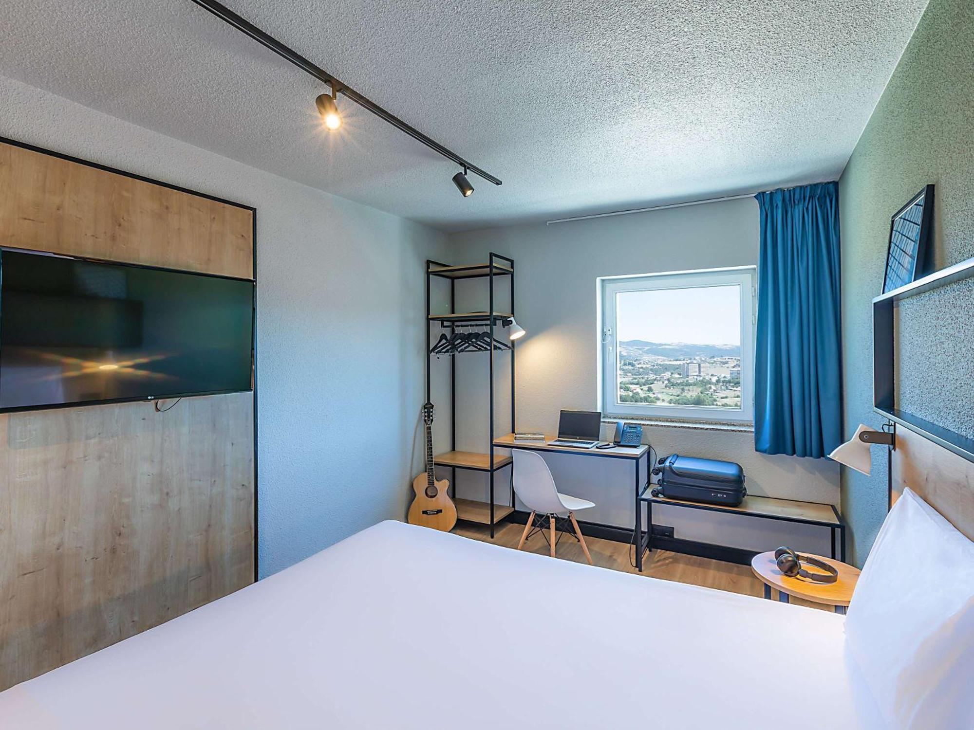 Hotel Ibis Bragança Esterno foto